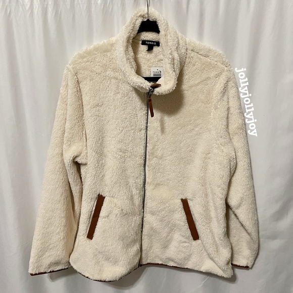 Torrid Faux Shearling Contrast Trim Ivory Zip Front Jacket - Picture 3 of 13